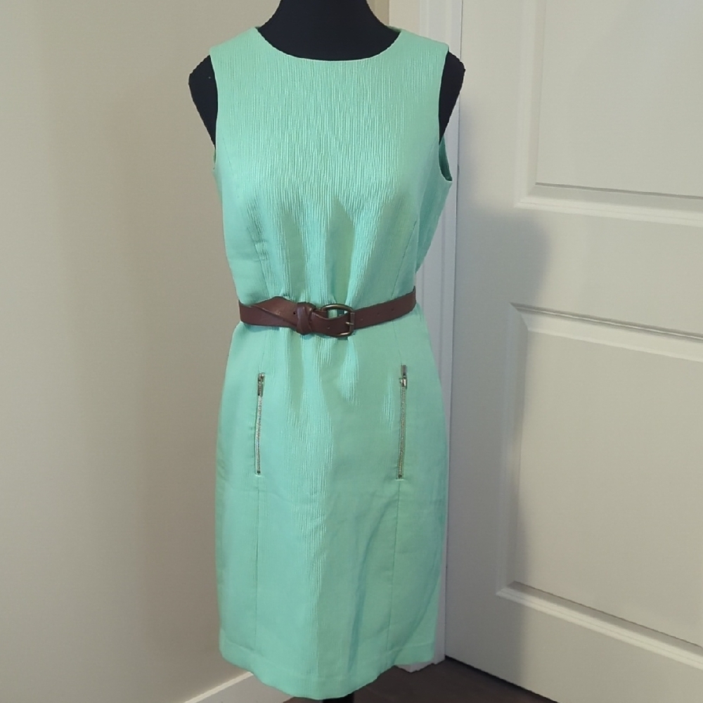 Anne Klein | Mint Green Lined Sleeveless Sheath Dress With Belt, Gold Accents, 6 - Picture 1 of 9